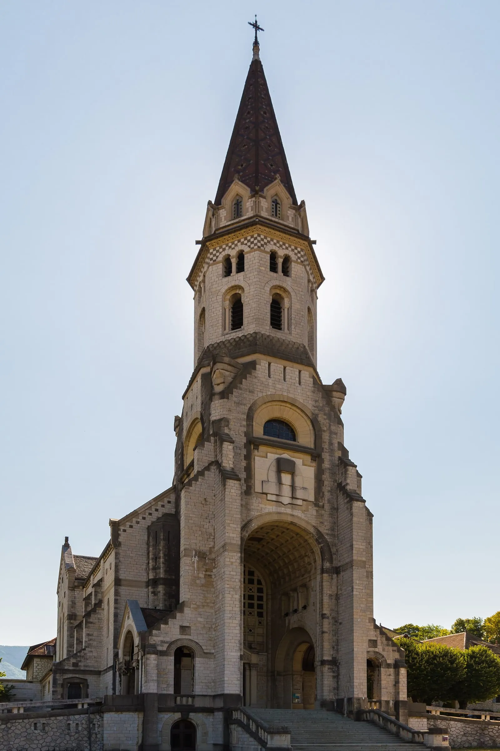 La basilique de la Visitation, sur la hauteur qui domine Annecy