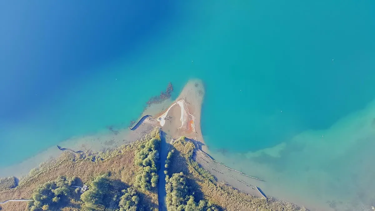 La pointe de la réserve naturelle du Bout du lac d'Annecy