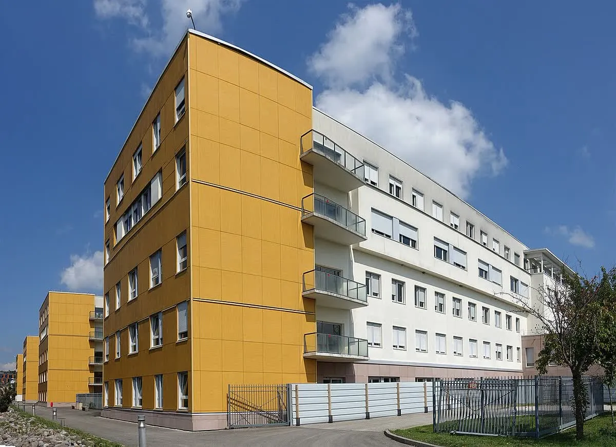 Le centre hospitalier de la région d'Annecy, avenue de l'Hôpital, photographié en 2019